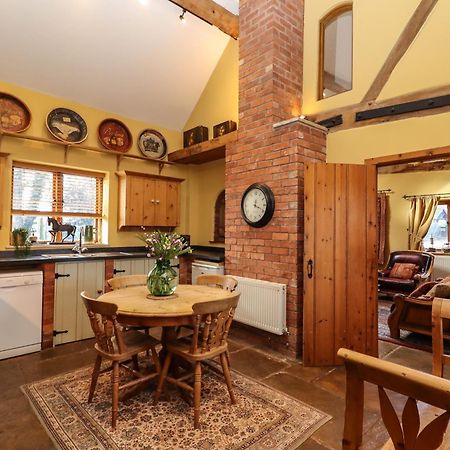 The Granary Villa Shrewsbury Exterior photo