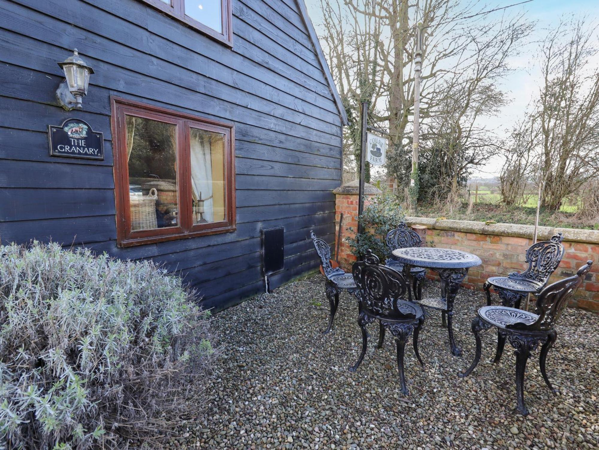 The Granary Villa Shrewsbury Exterior photo